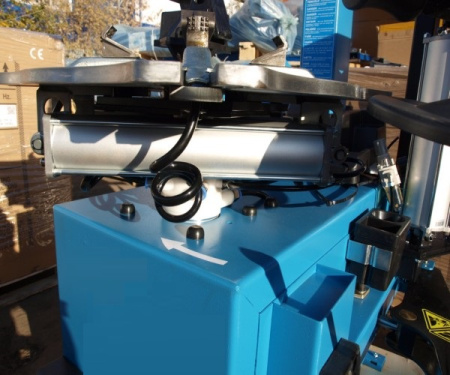 Автоматический шиномонтажный стенд с третьей рукой TS-3226А PRO