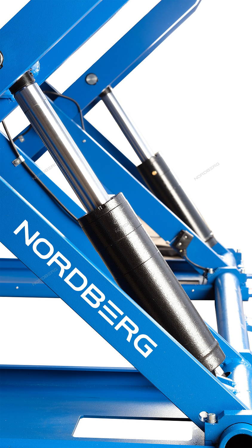 Подъемник ножничный электрогидравлический, г/п 3 т NORDBERG N632-3B