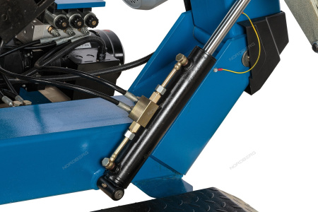 Шиномонтажный станок для грузовых авто от 14"-26" 46TRKE