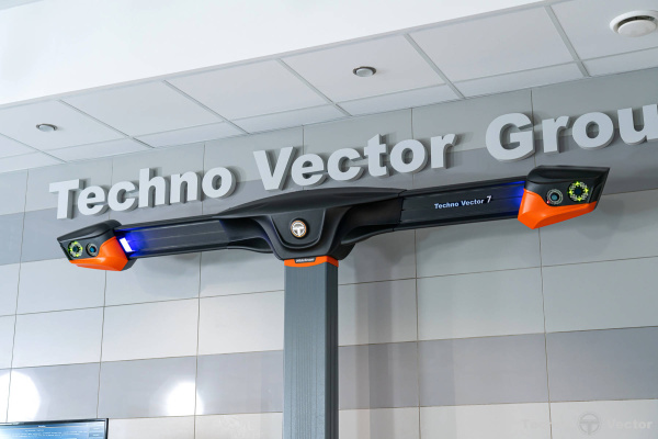 Стенд развал-схождение 3D с 4-мя камерами ТехноВектор 7 T7204 TAS